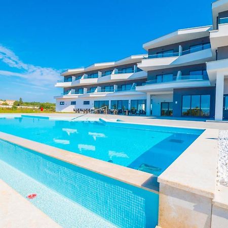 Hotel Delfin Lanterna Tar-Vabriga Exteriér fotografie