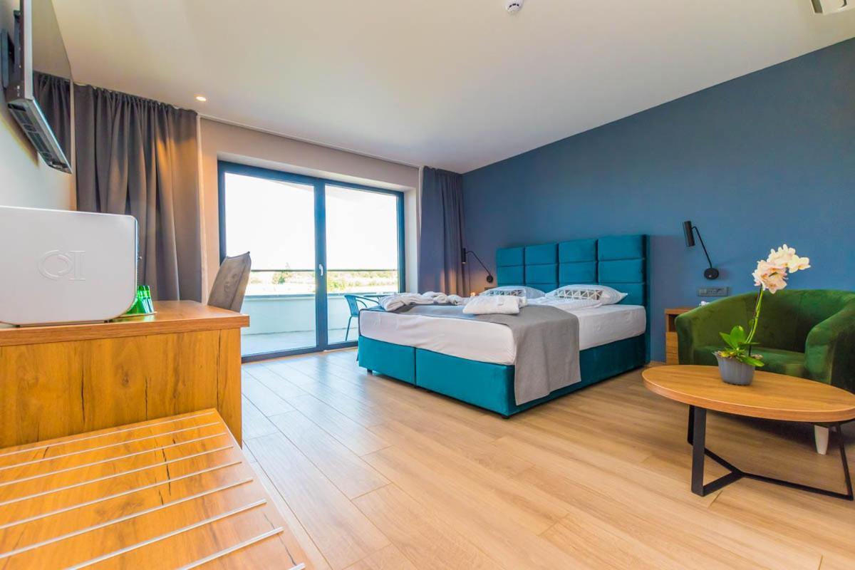 Hotel Delfin Lanterna Tar-Vabriga Exteriér fotografie