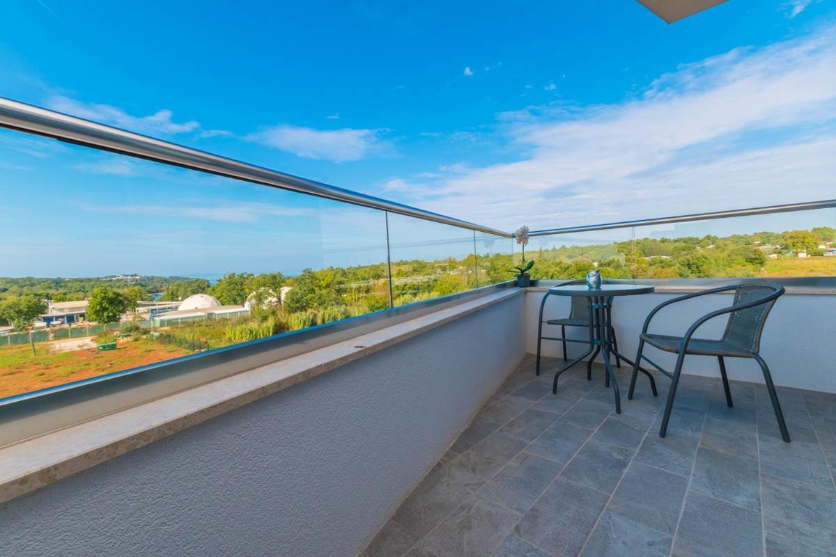 Hotel Delfin Lanterna Tar-Vabriga Exteriér fotografie