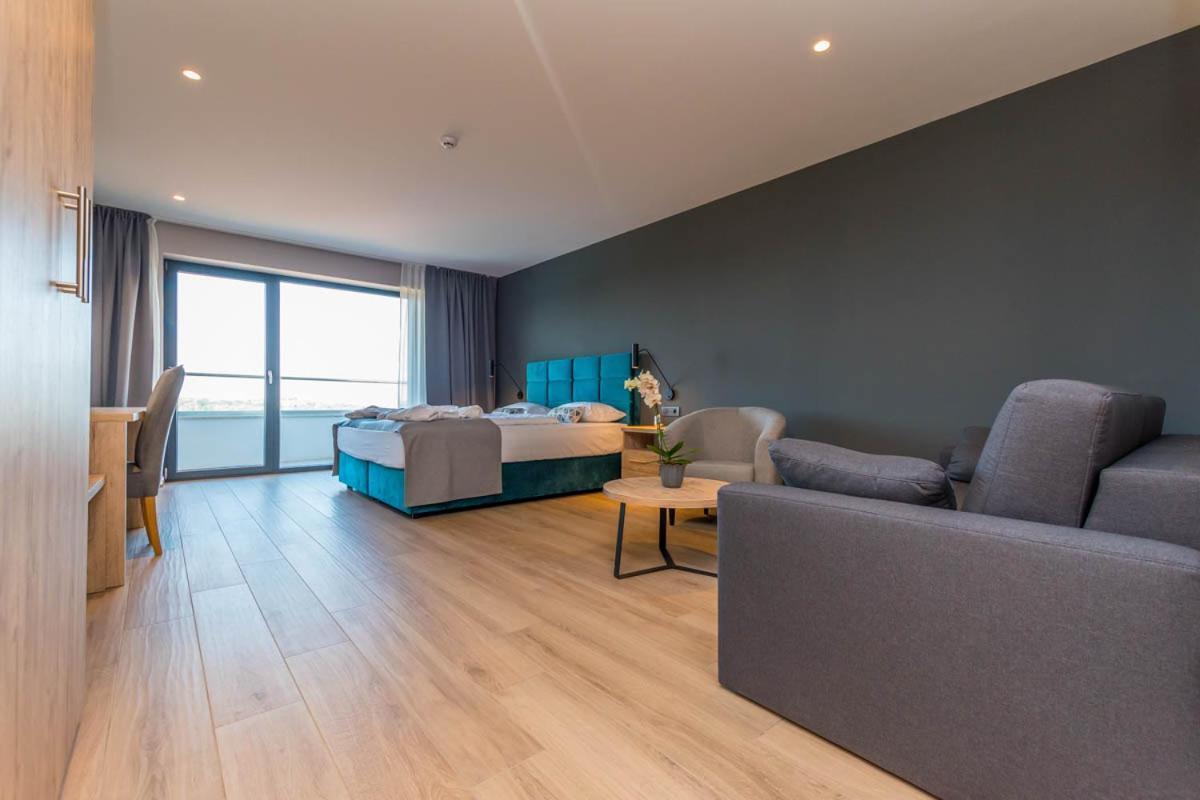 Hotel Delfin Lanterna Tar-Vabriga Exteriér fotografie
