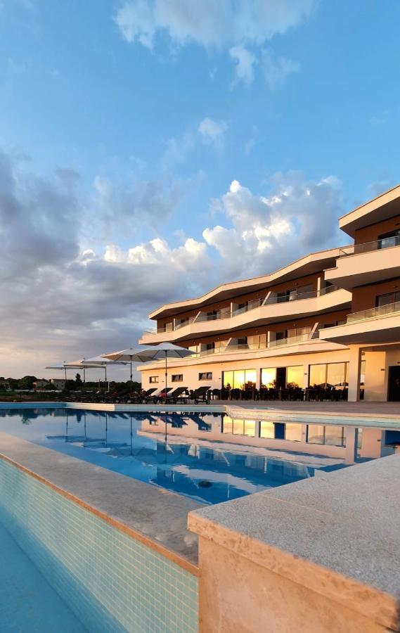 Hotel Delfin Lanterna Tar-Vabriga Exteriér fotografie