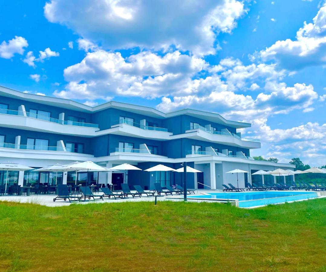 Hotel Delfin Lanterna Tar-Vabriga Exteriér fotografie